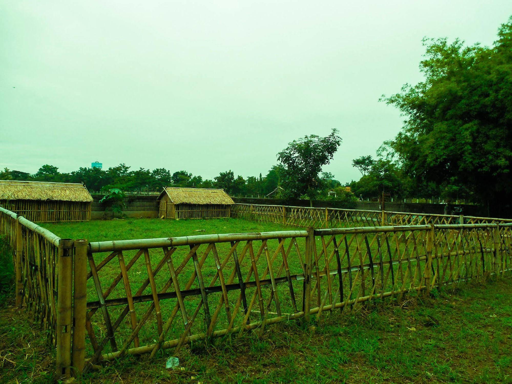 Palm Spa Village Resort Mae Rim Exterior foto